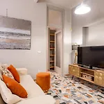 Book Now! A 1 Min Walk From Duomo Of *