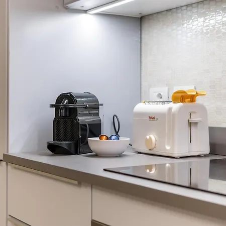 Book Now! A 1 Min Walk From Duomo Of Apartment *