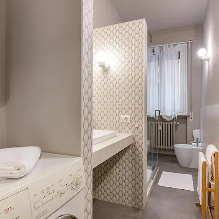Apartment Book Now! A 1 Min Walk From Duomo Of