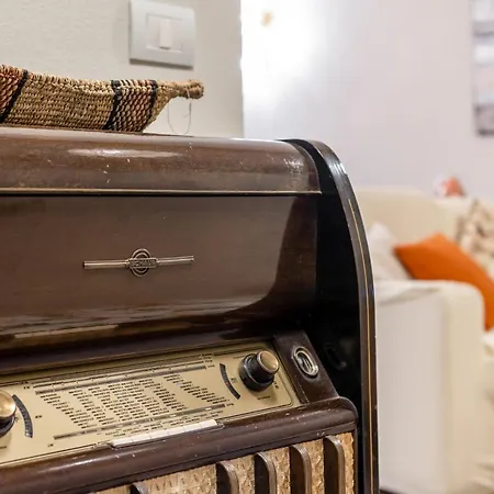 Apartment Book Now! A 1 Min Walk From Duomo Of Parma